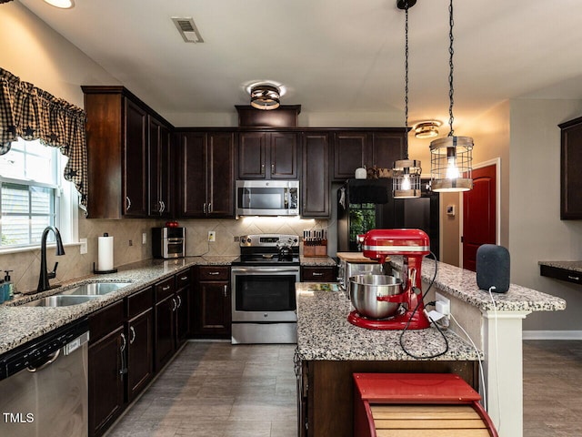 904 Bridlemine Dr, Fuquay Varina, NC 27526 - photo 5