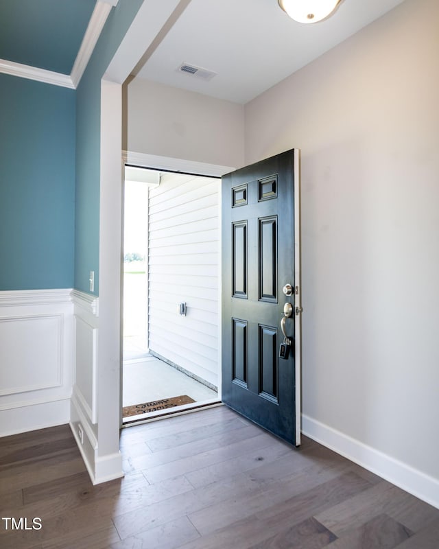 3206 Dandelion Dr, Grimesland, NC 27837 - entrance foyer featuring ornamental molding and wood finished floors