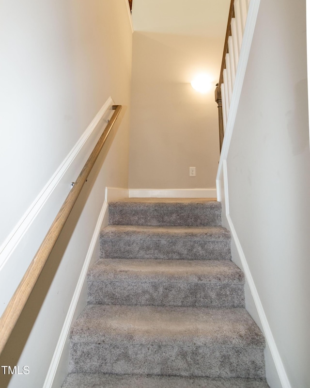 3206 Dandelion Dr, Grimesland, NC 27837 - view of staircase