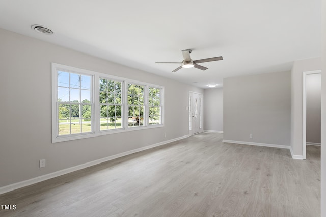 946 Jacksontown Rd, Henderson, NC 27537 - unfurnished room featuring a ceiling fan and light wood-type flooring