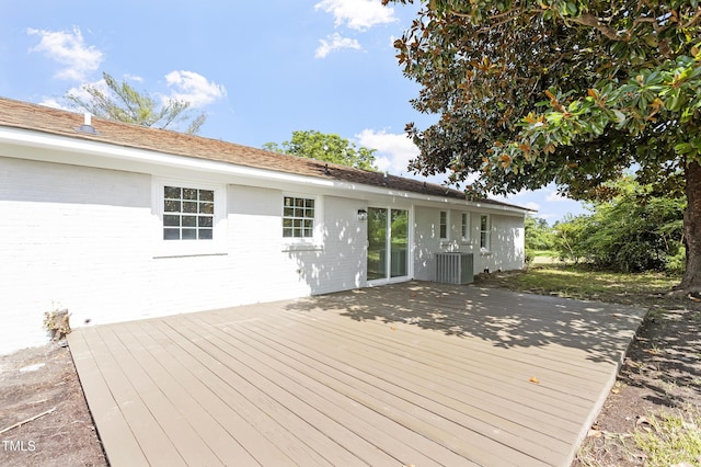 946 Jacksontown Rd, Henderson, NC 27537 - view of deck