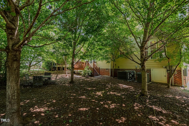 301 Grove Hall Ln, Mebane, NC 27302 - view of yard