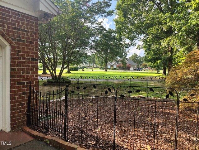 6517 Whitted Rd, Fuquay Varina, NC 27526 - view of yard
