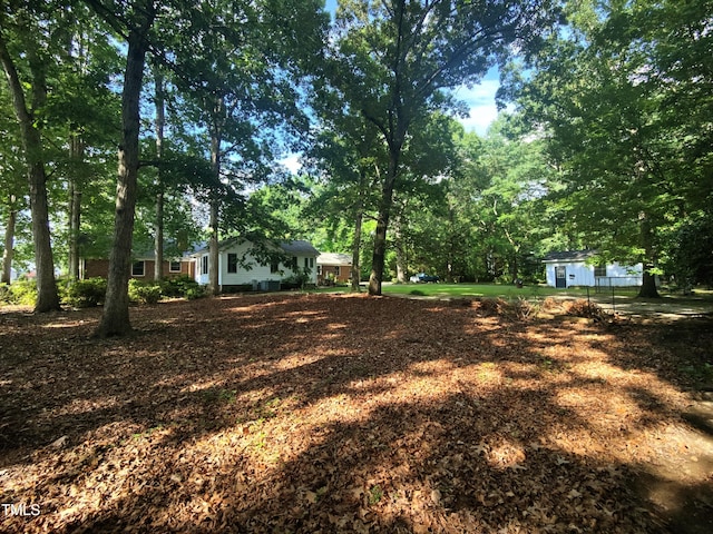 6517 Whitted Rd, Fuquay Varina, NC 27526 - view of yard with an outdoor structure