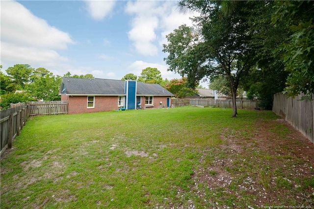 2517 Previs Rd, Fayetteville, NC 28306 - view of fenced backyard