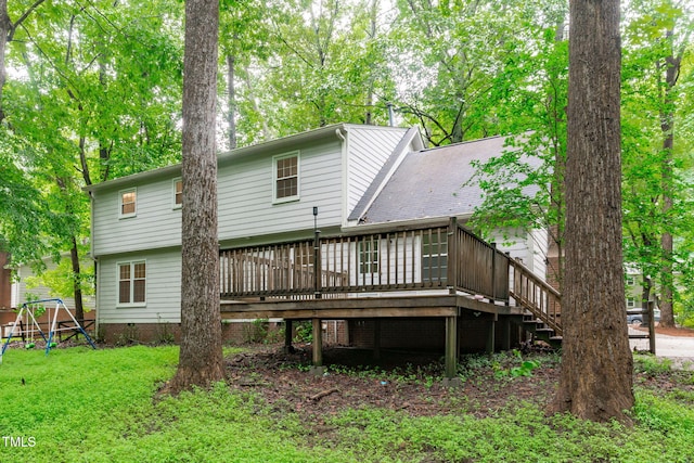 5313 Falkirk Dr, Durham, NC 27712 - back of property with a deck