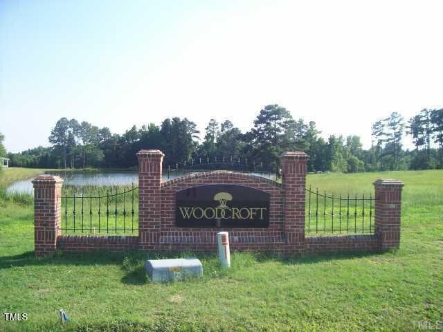 37 Gardenia Ct, Benson, NC 27504 - photo 2