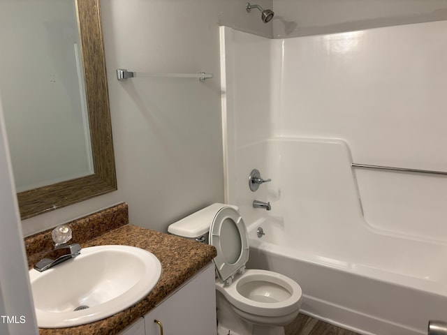 1405 Highview Ct, Raleigh, NC 27606 - bathroom with vanity and shower / washtub combination