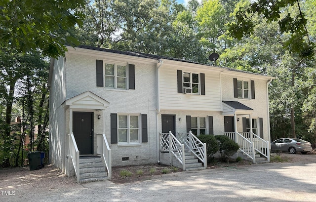 1405 Highview Ct, Raleigh, NC 27606 - townhome / multi-family property featuring brick siding and crawl space