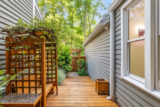 2205 Landings Way, Raleigh, NC 27615 - photo 4