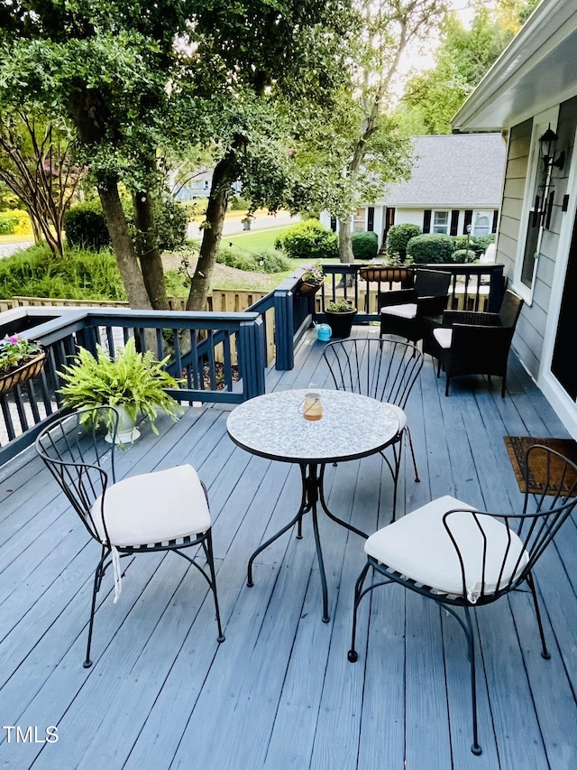 1507 Woodcroft Dr, Raleigh, NC 27609 - view of deck