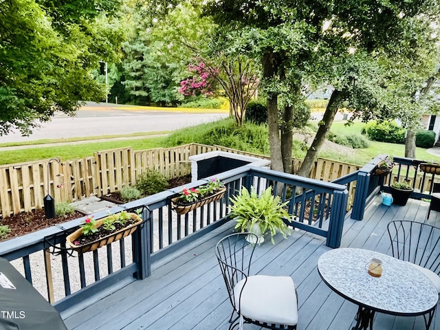 1507 Woodcroft Dr, Raleigh, NC 27609 - view of deck