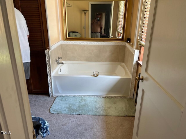 904-906 Mckay Ave, Dunn, NC 28334 - full bathroom featuring a garden tub and wainscoting