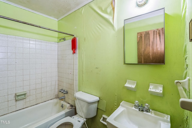 1141 Morgan Rd, Henderson, NC 27537 - full bathroom featuring bathing tub / shower combination and crown molding