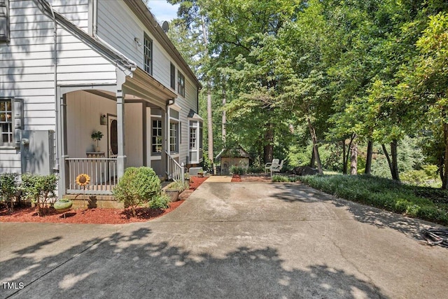2124 Fallon Oaks Ct, Raleigh, NC 27608 - photo 4