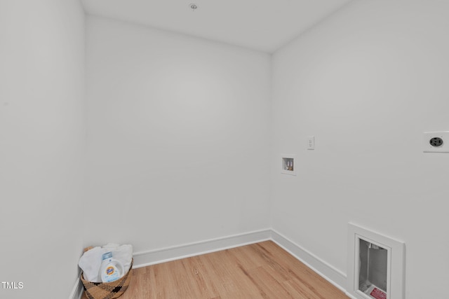 615 W Peace St Unit 302, Raleigh, NC 27605 - laundry area featuring hookup for a washing machine, light wood-style floors, and hookup for an electric dryer