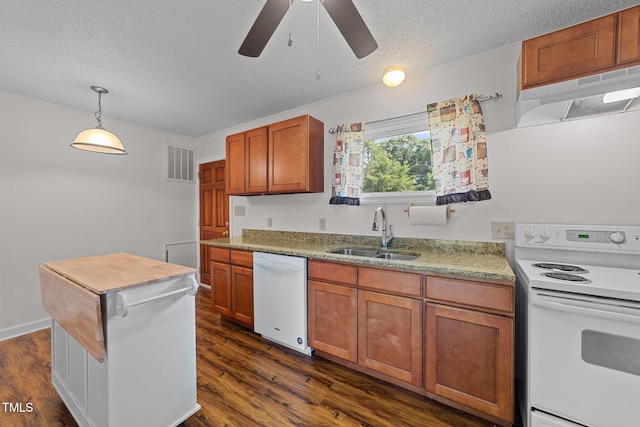 603 E Hill St, Benson, NC 27504 - photo 11
