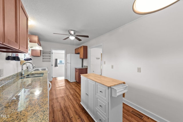 603 E Hill St, Benson, NC 27504 - photo 13