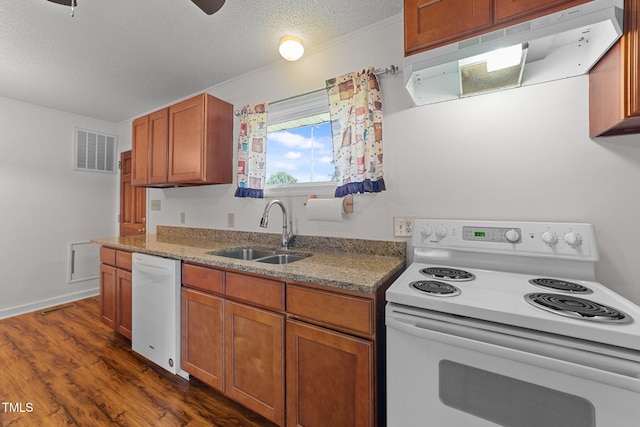603 E Hill St, Benson, NC 27504 - photo 15