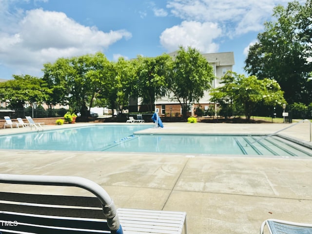 2520 Friedland Pl Unit 200, Raleigh, NC 27617 - community pool with a patio area