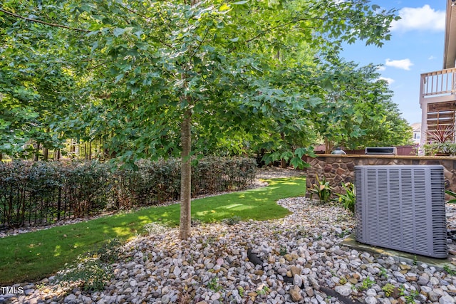 5116 Trembath Ln, Cary, NC 27519 - view of yard