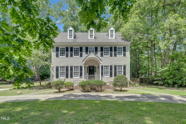 1200 Cambridge Rd NW, Wilson, NC 27896 - georgian-style home featuring a front lawn