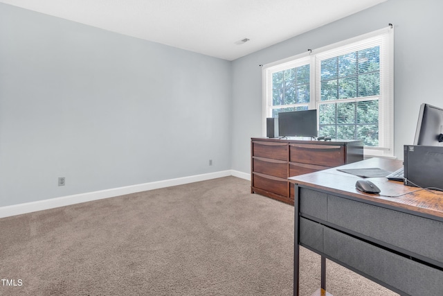 1200 Cambridge Rd NW, Wilson, NC 27896 - carpeted home office with baseboards