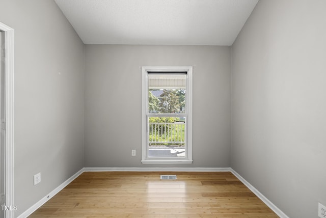 2717 Kempsford Pl, Raleigh, NC 27604 - photo 17