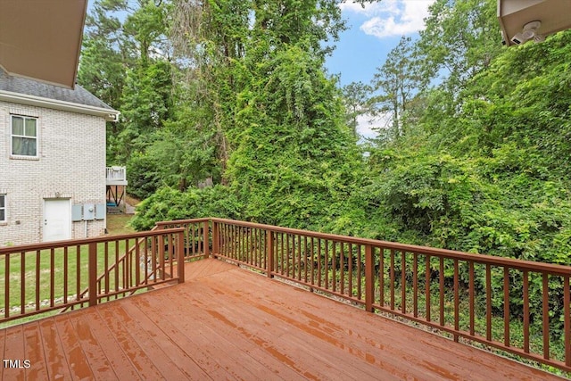 1103 Roosevelt Dr, Chapel Hill, NC 27514 - view of wooden terrace