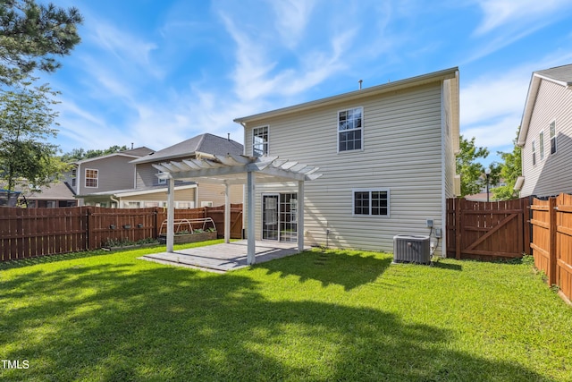 328 Palmdale Ct, Holly Springs, NC 27540 - back of property with a pergola, a patio area, a fenced backyard, and a gate