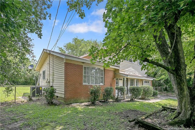 671 Newport Rd, Fayetteville, NC 28314 - photo 3