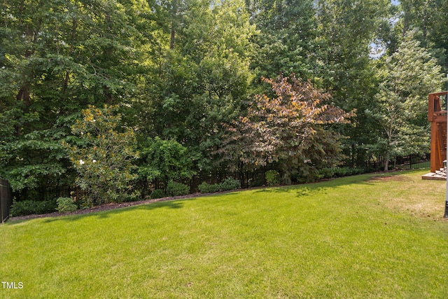 2712 Lake Waccamaw Trl, Apex, NC 27502 - view of yard