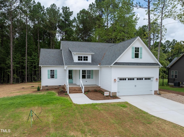 140 Purslane Dr, Franklinton, NC 27525 - view of front of home with driveway, roof with shingles, a front lawn, crawl space, and a porch