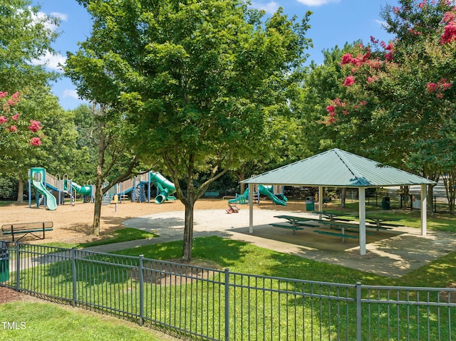 2506 Happy Ln, Raleigh, NC 27614 - surrounding community with a gazebo