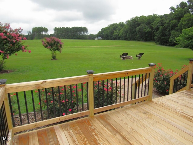1159 Flemingtown Rd, Henderson, NC 27537 - wooden terrace featuring a lawn