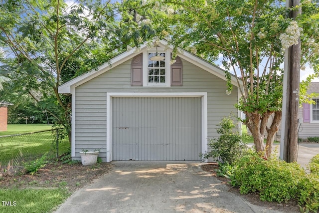 216 S Faison Ave, Faison, NC 28341 - detached garage featuring driveway