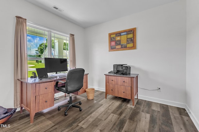 450 Cotton Mill Dr, Zebulon, NC 27597 - office featuring dark wood finished floors and baseboards