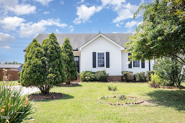 637 Convexa Ct, Wendell, NC 27591 - view of front of home featuring roof with shingles and a front lawn