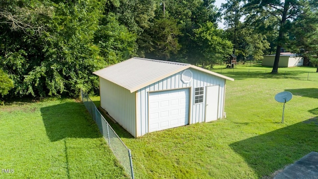 410 Sherron Rd, Durham, NC 27703 - detached garage with driveway