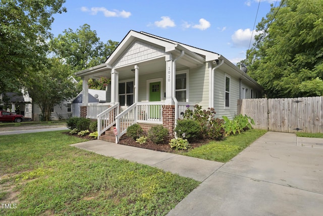 1010 S Person St, Raleigh, NC 27601 - view of front of property with covered porch and a gate