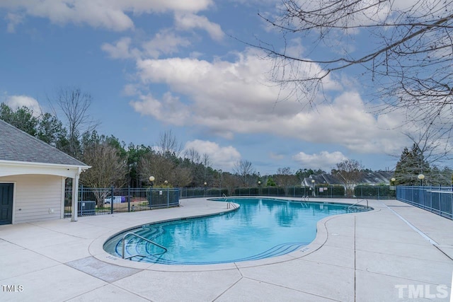 7645 Winners Edge St, Raleigh, NC 27617 - community pool with a patio