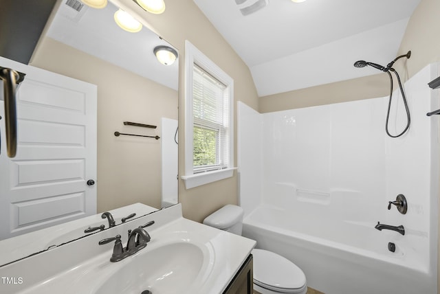 347 Country Mill Way, Fuquay Varina, NC 27526 - full bath featuring vanity,  shower combination, and vaulted ceiling