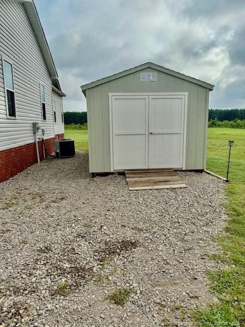 893 Blanchard Rd, Saint Pauls, NC 28384 - view of shed