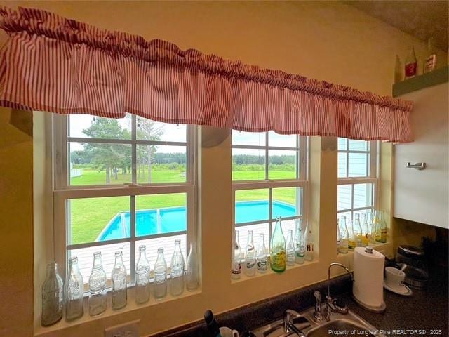 893 Blanchard Rd, Saint Pauls, NC 28384 - view of sunroom
