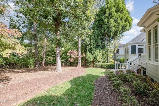 11 Kingswood Ln, Chapel Hill, NC 27517 - view of green lawn