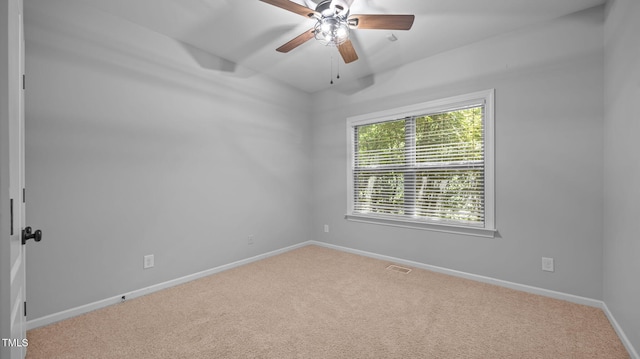 1019 Falkirk Dr, Burlington, NC 27215 - unfurnished room featuring carpet and a ceiling fan