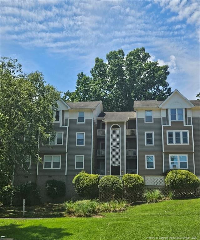 6771 Willowbrook Dr Unit 6, Fayetteville, NC 28314 - view of front of home with a front lawn