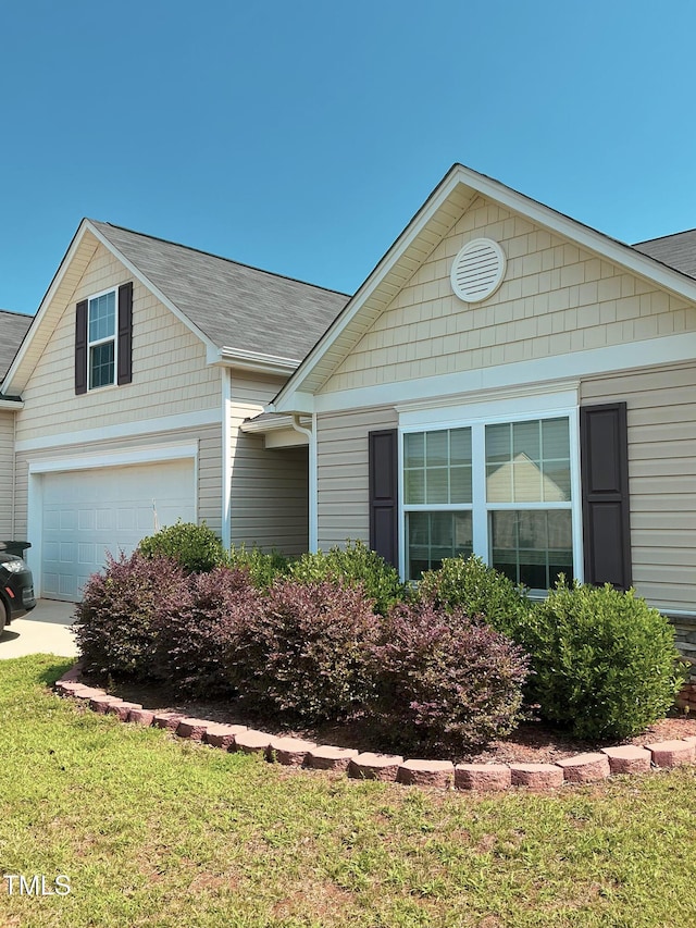 1008 Gold Cir, Mebane, NC 27302 - view of front of property with a garage