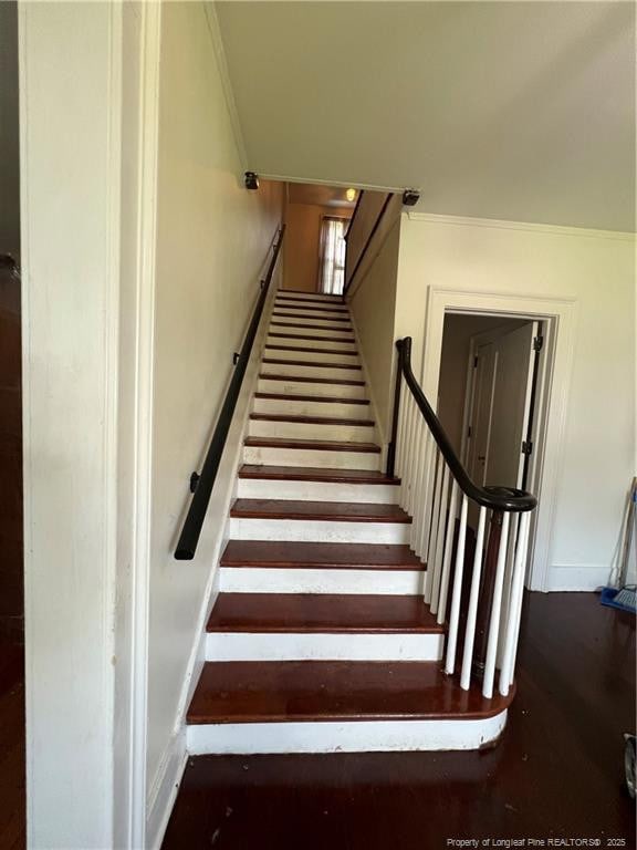 206 E 10th St, Lumberton, NC 28358 - staircase with baseboards and ornamental molding