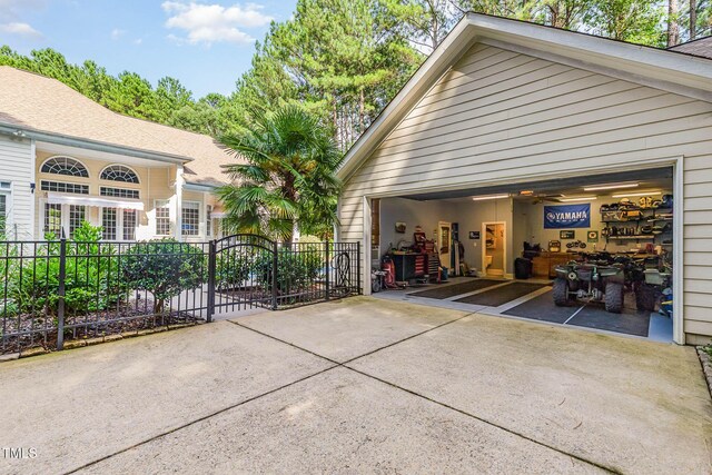 3712 Highland Creek Dr, Apex, NC 27539 - view of garage